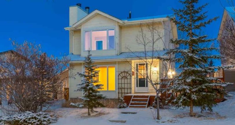 252 Macewan Glen Drive NW